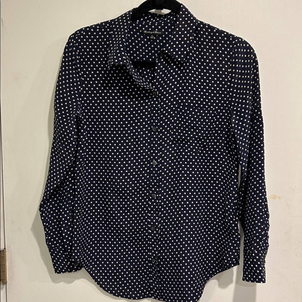 Broadway & Broome XS long sleeve silk polka dot blue and white.
